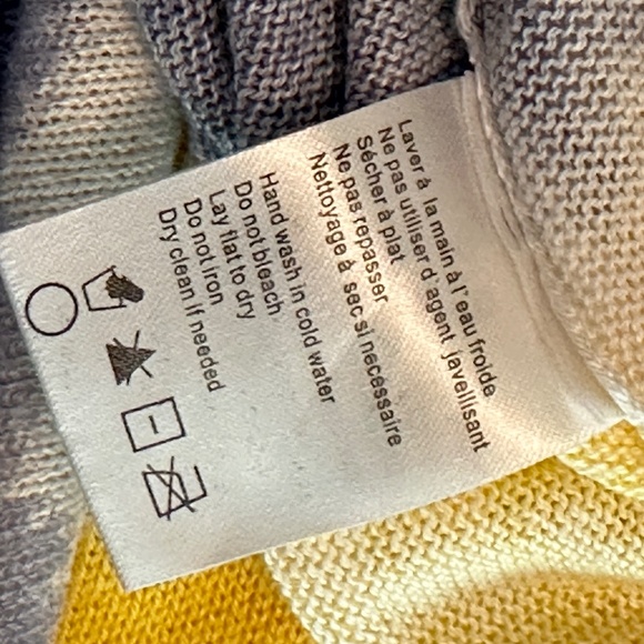 Charlie B, lightweight sweater, yellow and blue, SZ Small, Like New - Picture 5 of 5